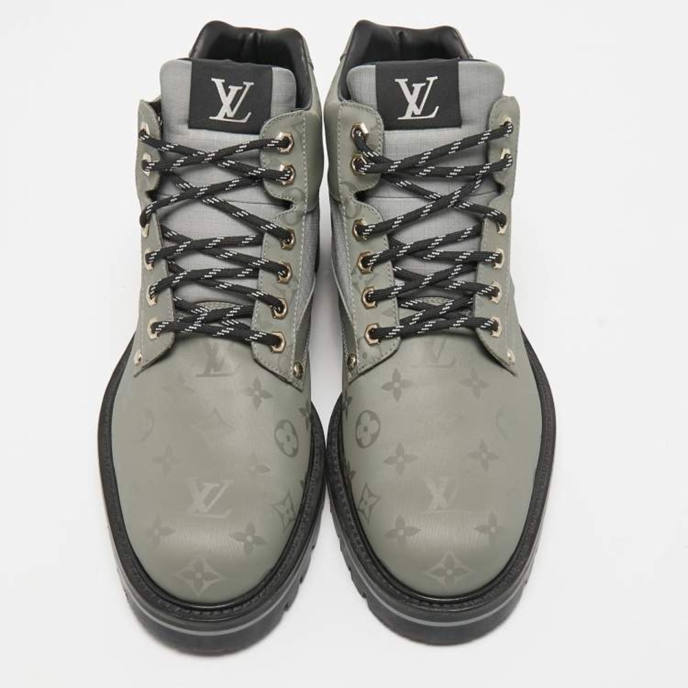 Louis‎ Vuitton Green Canvas Lace Up Boots - Picture 2 of 14